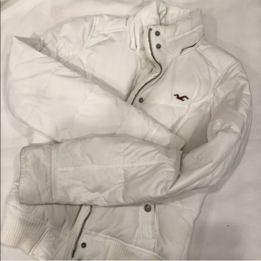 HOLLISTER off white ski / winter jacket size m